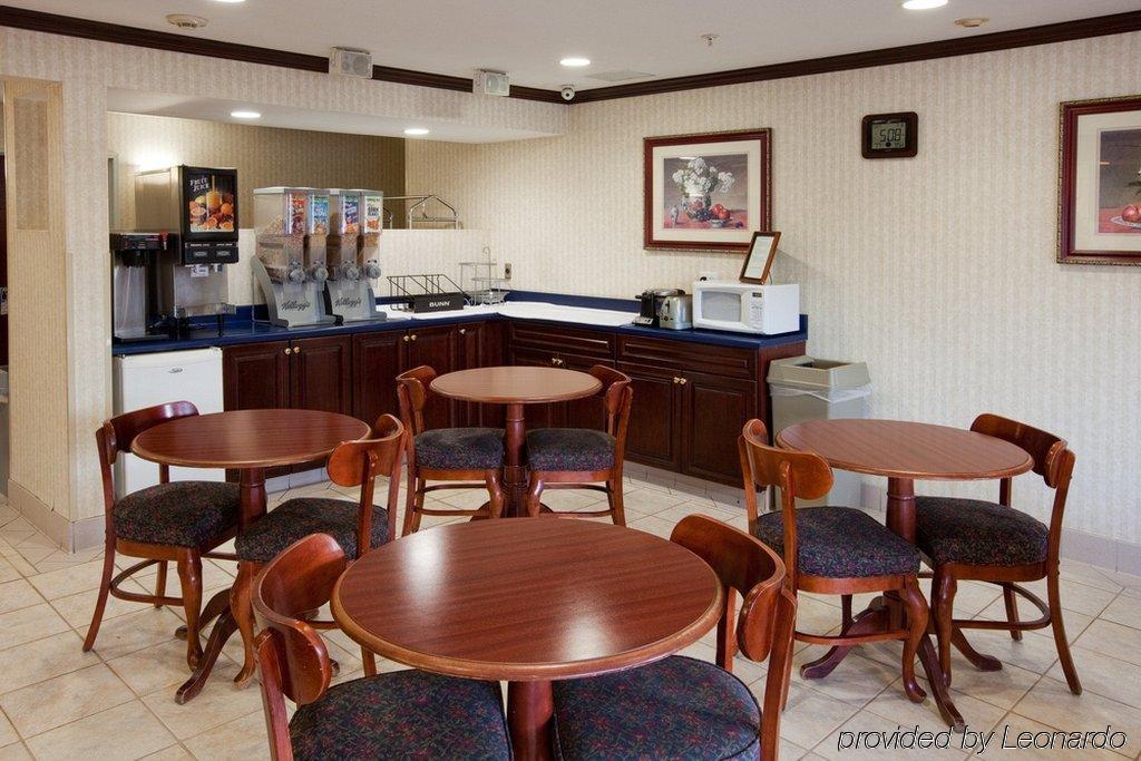 Country Hearth Inn Of Knightdale Restaurant photo